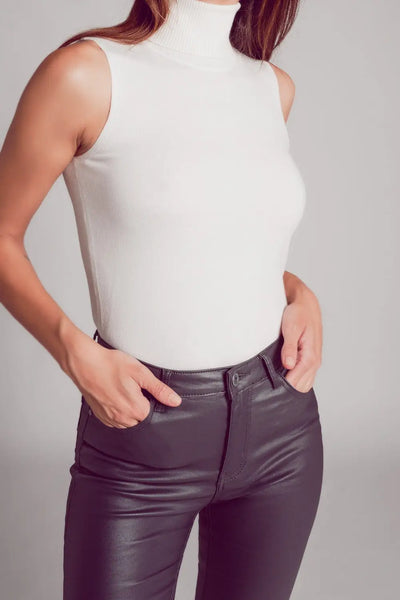 Knitted tank jumper in cream - Sweaters