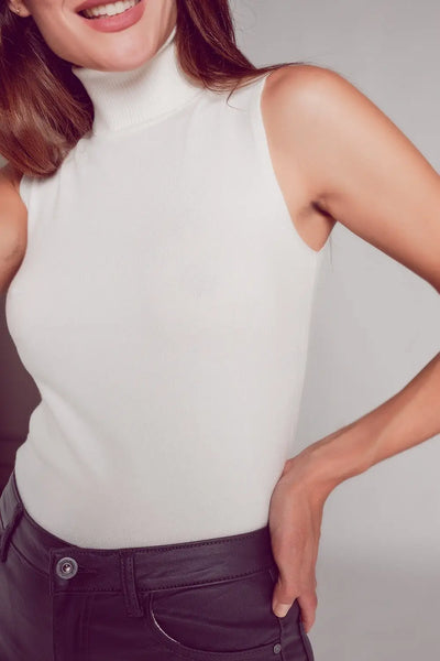 Knitted tank jumper in cream - Sweaters