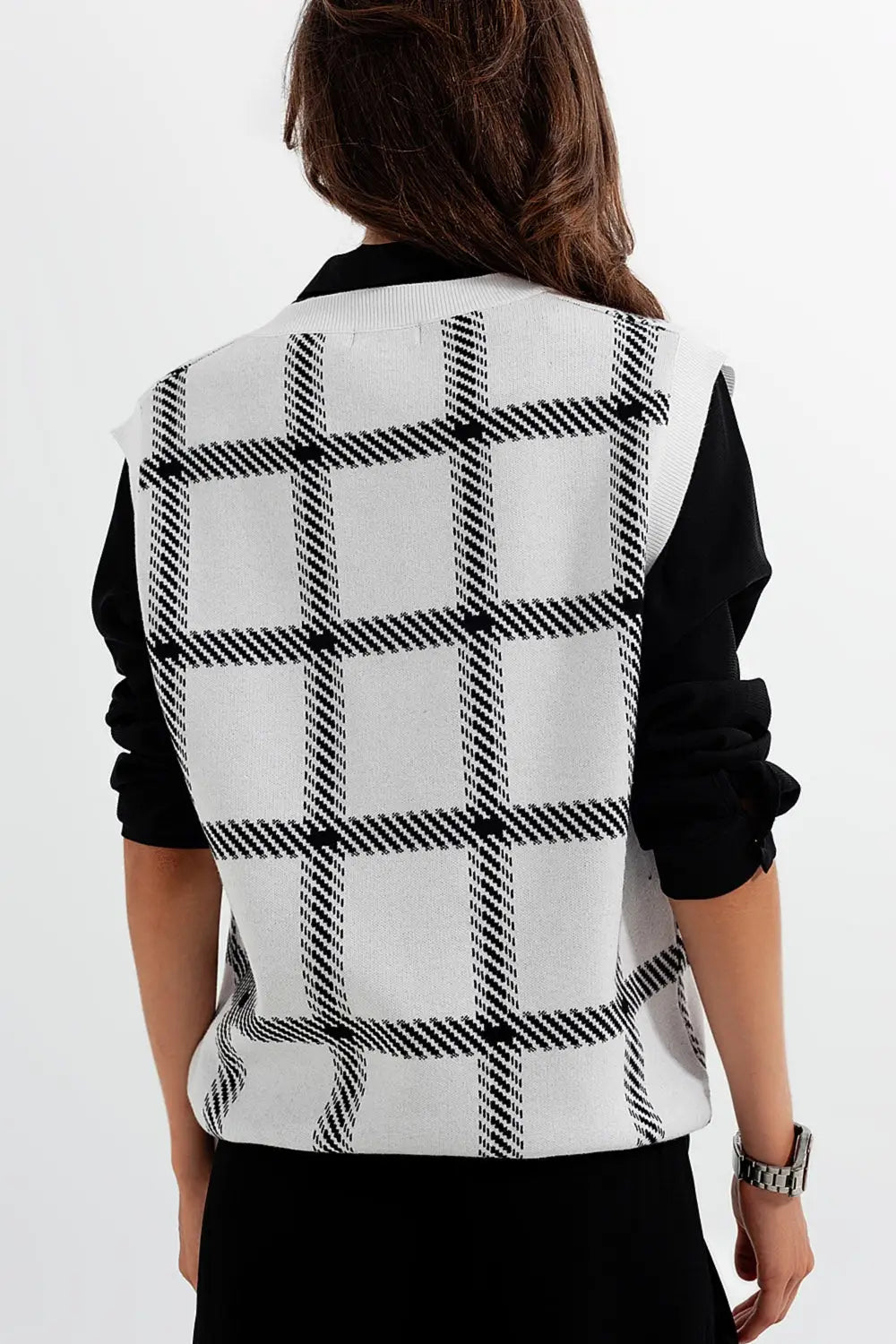Knitted vest with big crosshatches - Sweaters