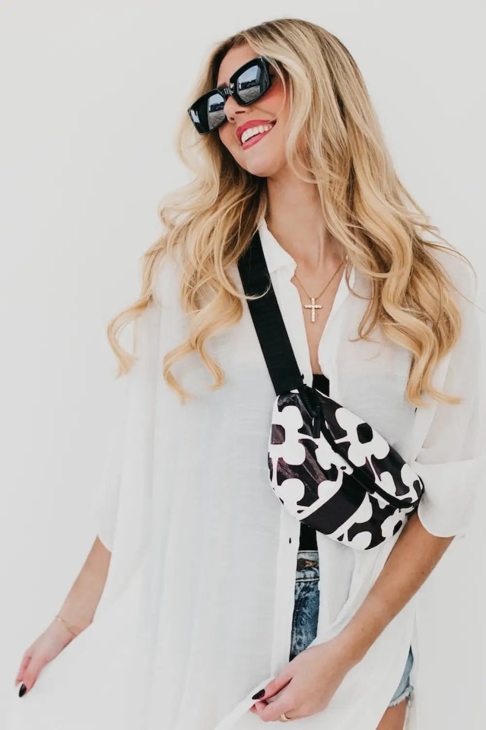 Kona Cove Tyvek Splashproof Bum Bag - Clover Black/White - Bum Bag