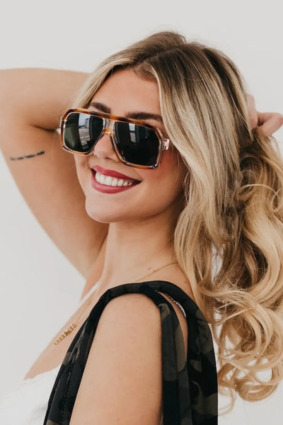 Leah Retro Oversized Aviator Sunglasses - Tortoise/Black Lens - Sunglasses