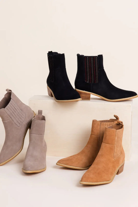 Leonor Suede Ankle Boot in Black - 100 Western Boots