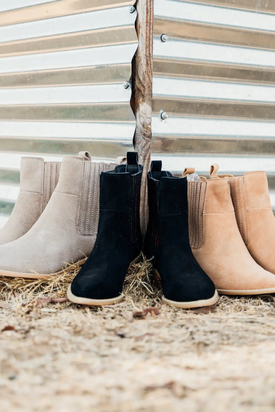 Leonor Suede Ankle Boot in Black - 100 Western Boots