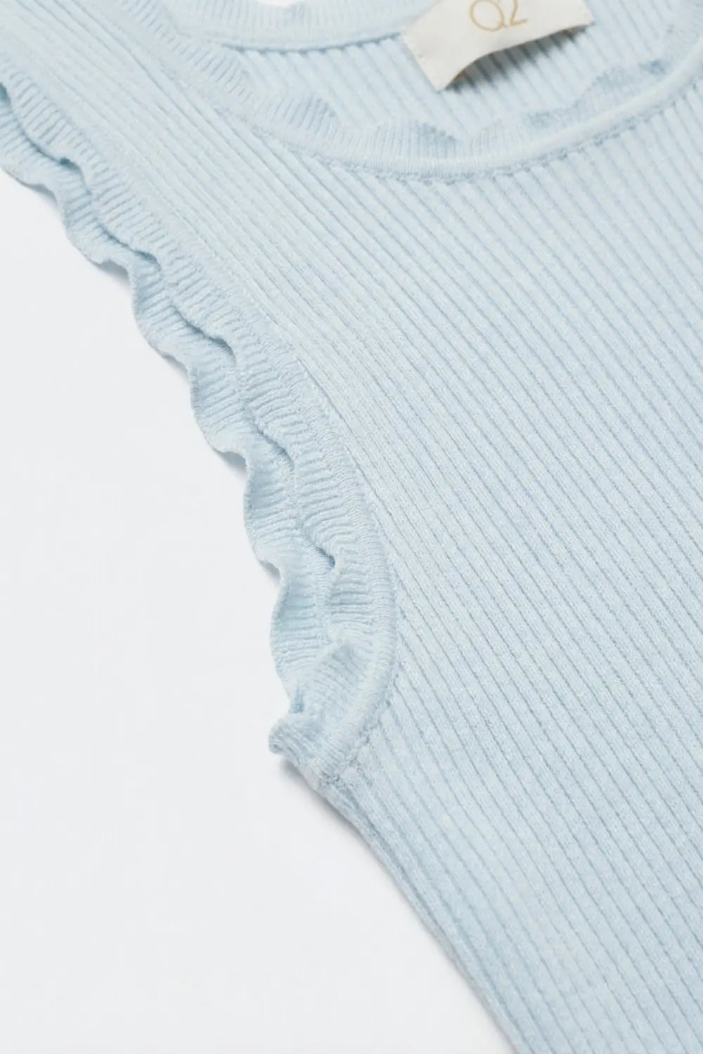 Light Blue Ribbed Tank Top with Scalloped Edges - One Size / Blue