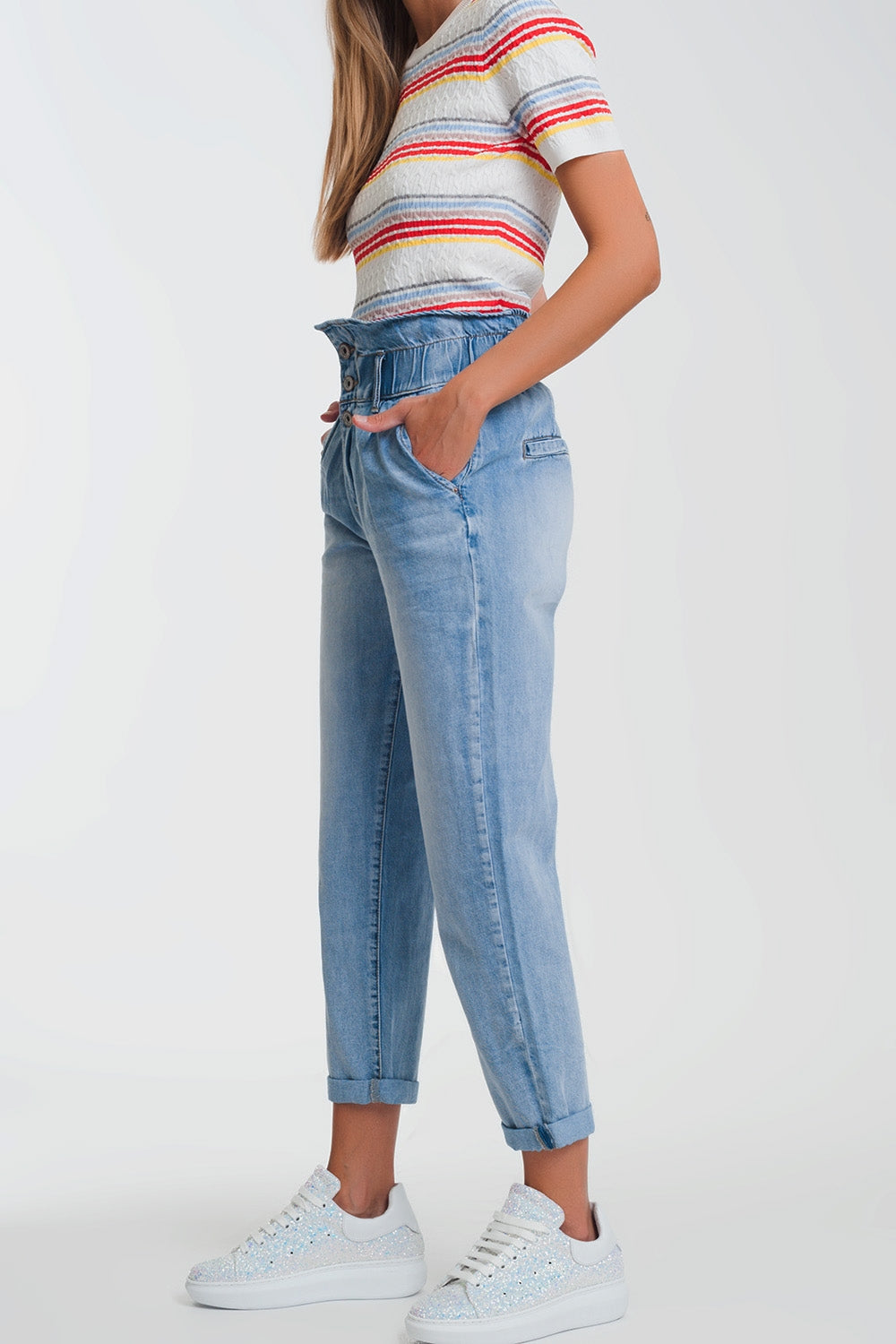 Light denim straight jeans with big waistband detail