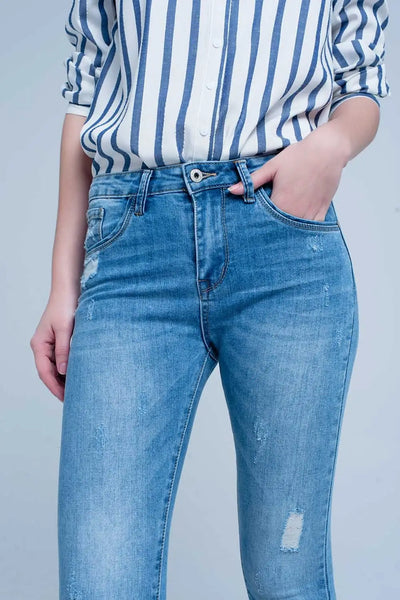 light wash skinny jean in blue - Jeans