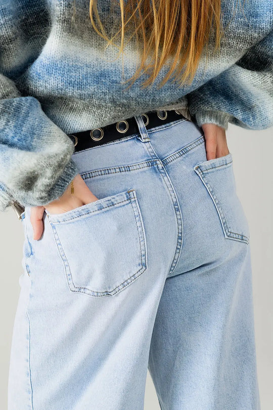 light wash wide leg jeans with stretch - Jeans