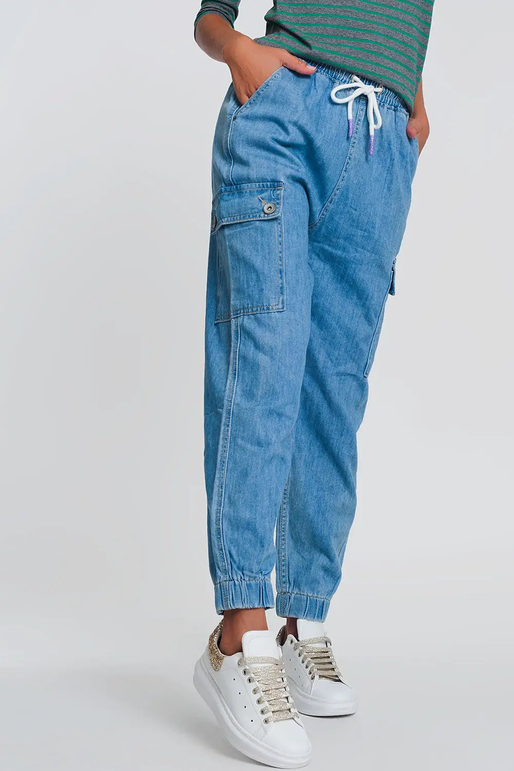 Lightweight denim jogger with pockets in light denim - Jeans