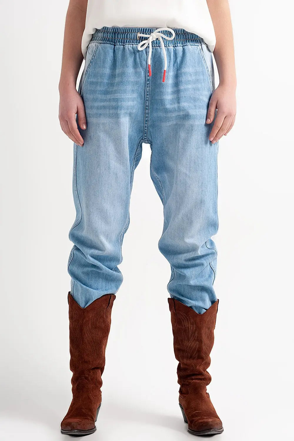 Lightweight jogger jeans in midwash - Jeans