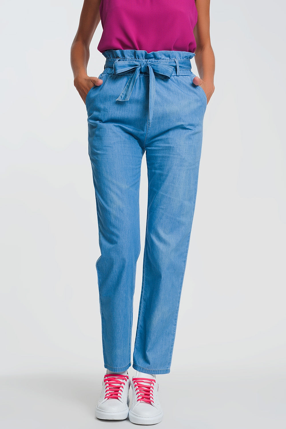 Q2 Lightweight Paperbag tie waist jean in light blue