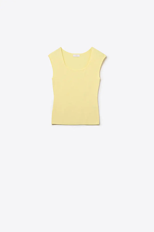 lightweight Ribbed Knit Scoop sweater in yellow - One Size / Yellow