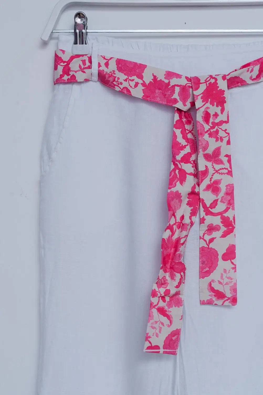 Linen Wide leg pants with side splits in white - Pants