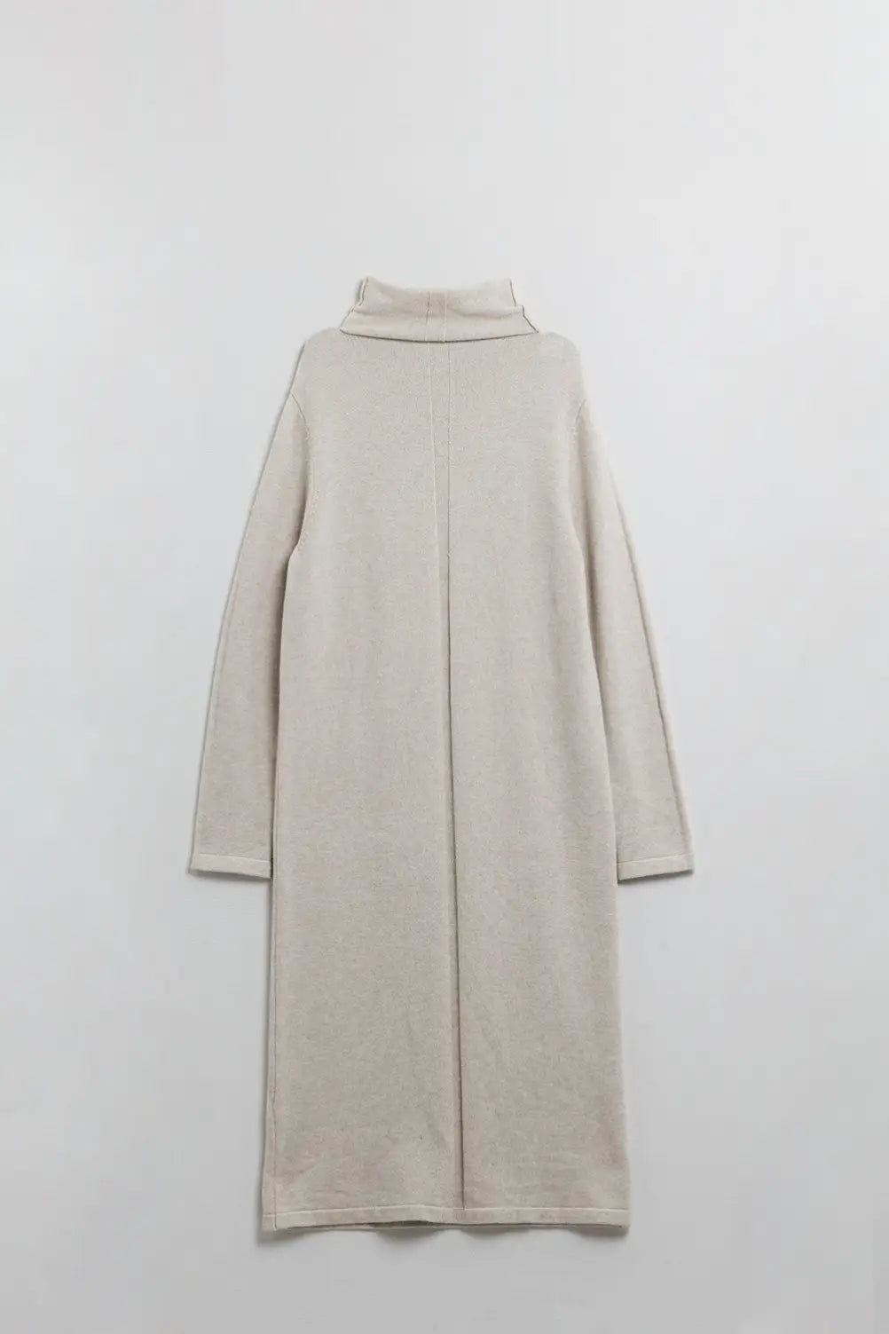 Q2 Long knitted beige dress with turtleneck