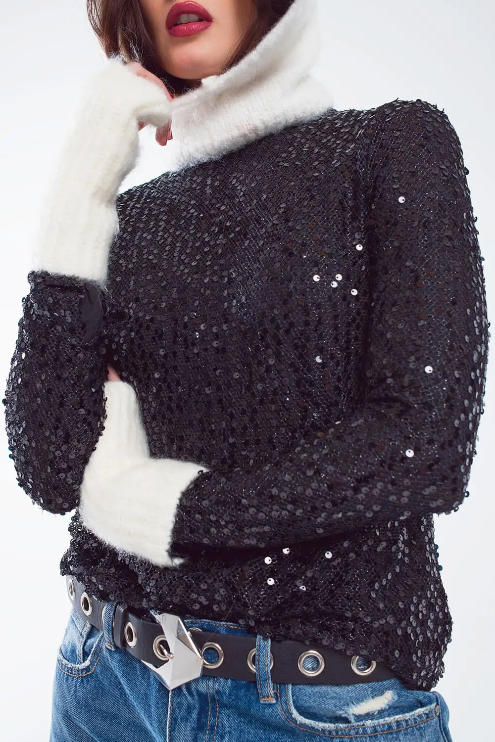 Long sleeve sequin top in black - Tops