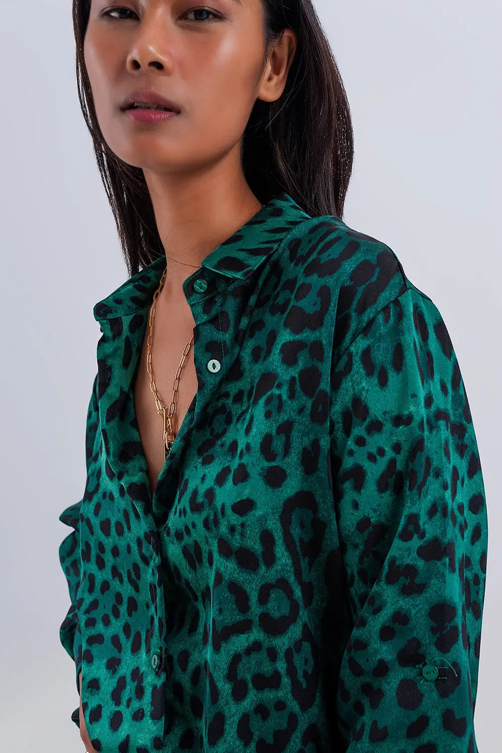 Long sleeve soft shirt in green animal print - Shirts