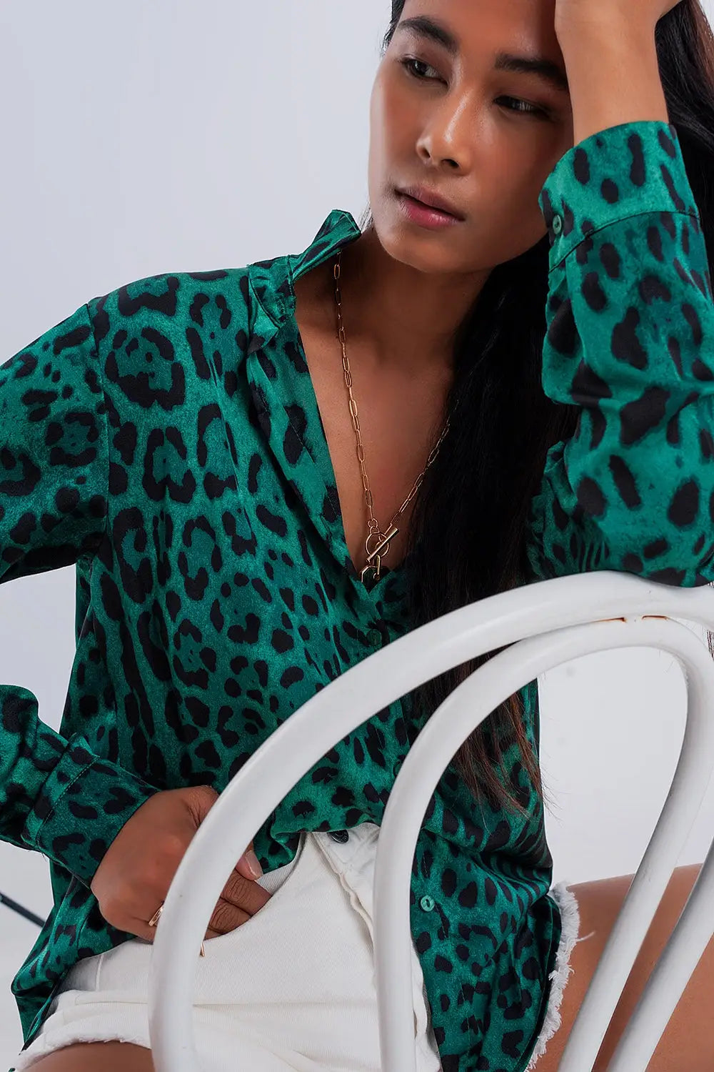 Long sleeve soft shirt in green animal print - Shirts