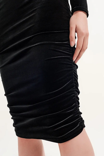 Long sleeve velvet midi dress in black - Dresses