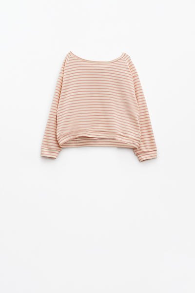 Long sleeves white sweater with pink stripes and a boat neck