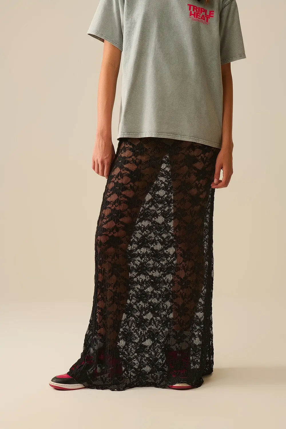 Q2 Longue jupe noire transparente de style bohémien