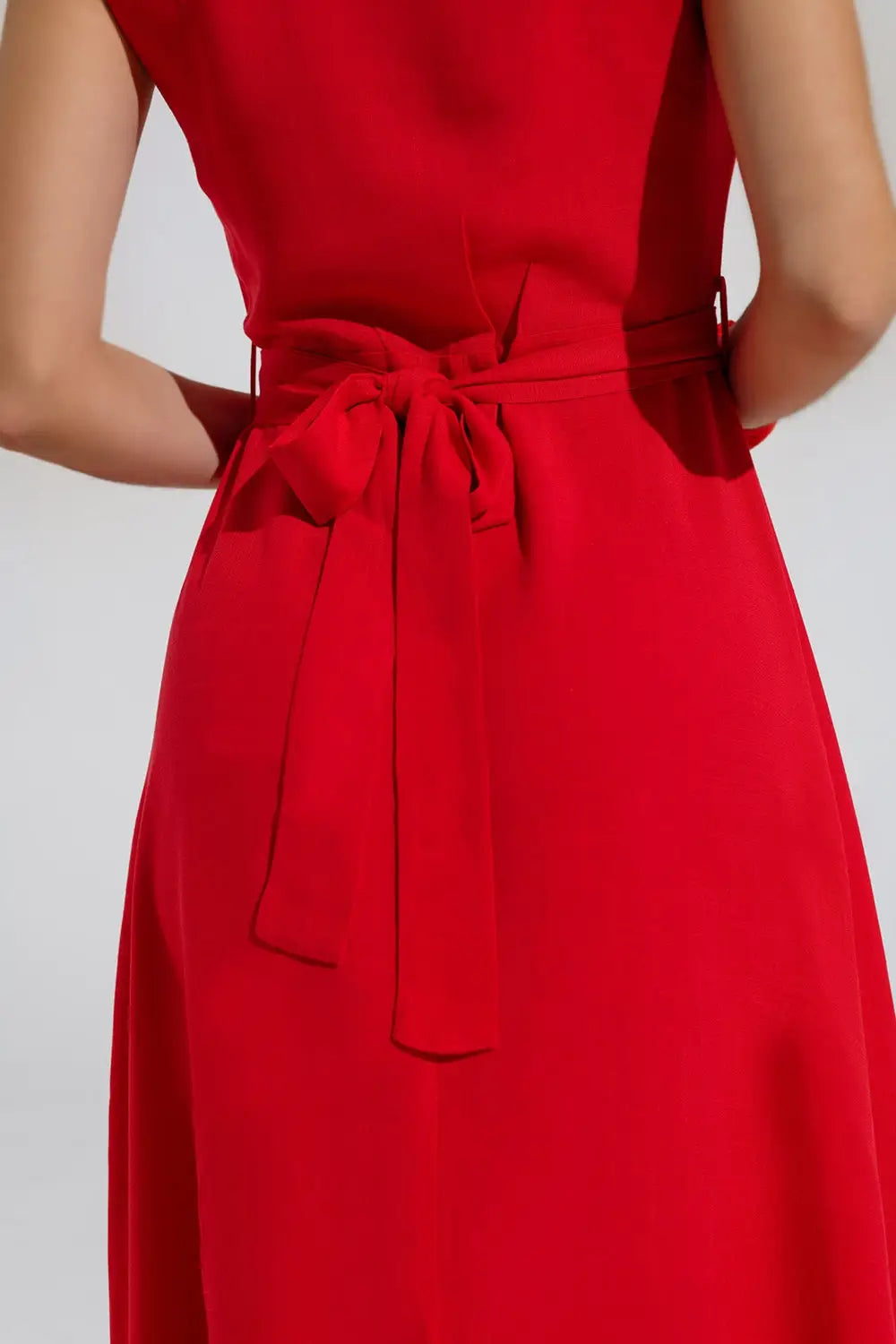 longue robe rouge à volants et boutons - Vestidos
