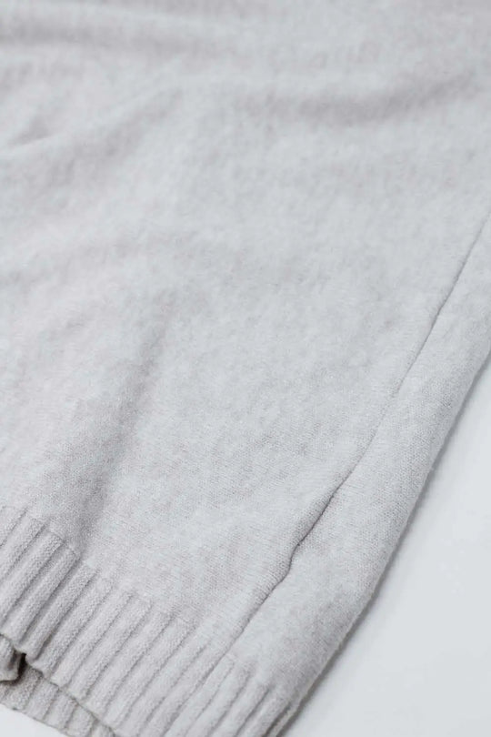 Loose beige sweater with fitted sleeves - One Size / Beige - Sweaters
