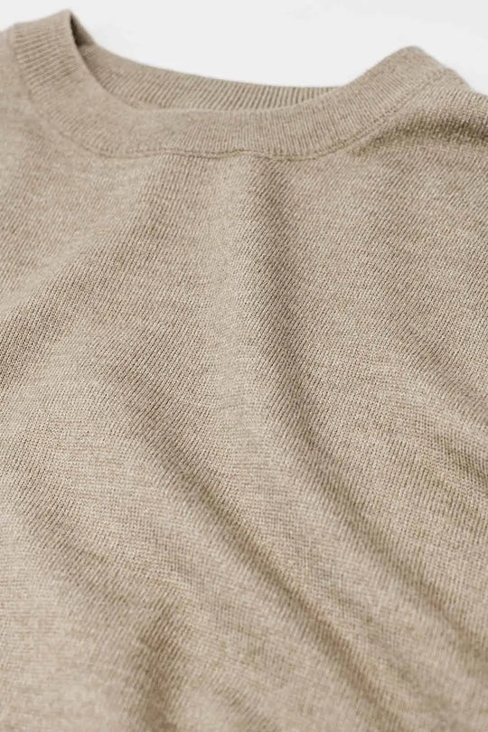 Loose fine-knit sweater in beige with a round neck - One Size / Beige - Sweaters