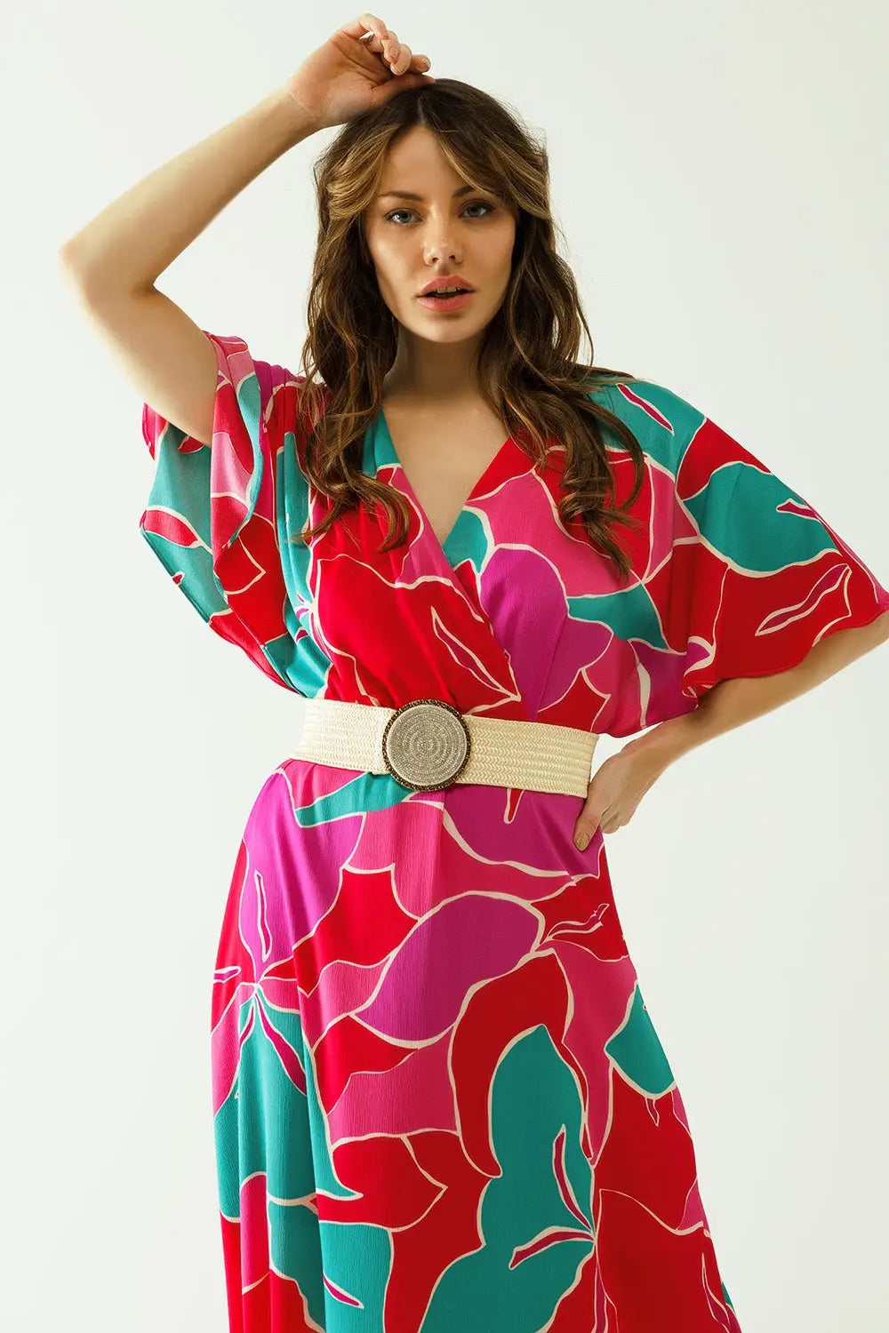 Loose mid dress with short sleeves and floral designs - Dresses