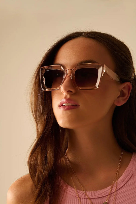 Lunettes de soleil carrées des années 90 en beige - One Size / beige