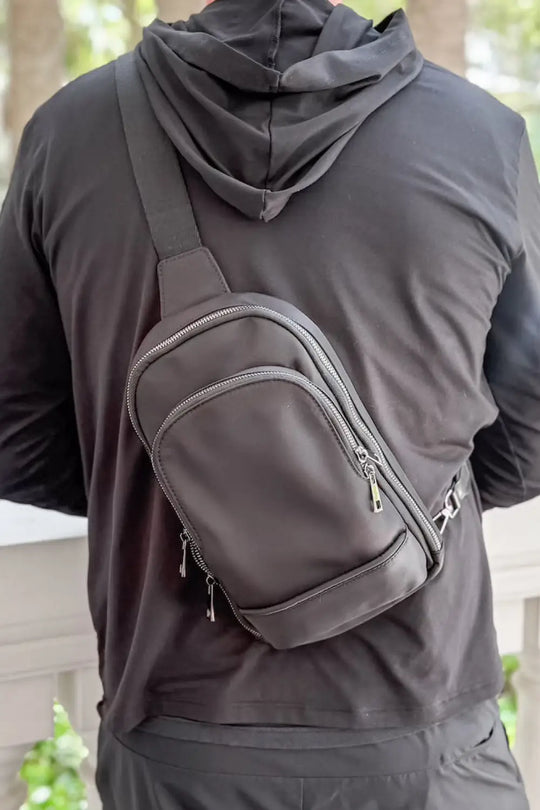 L’uomo Unisex Crossbody Bag - Crossbody Bag