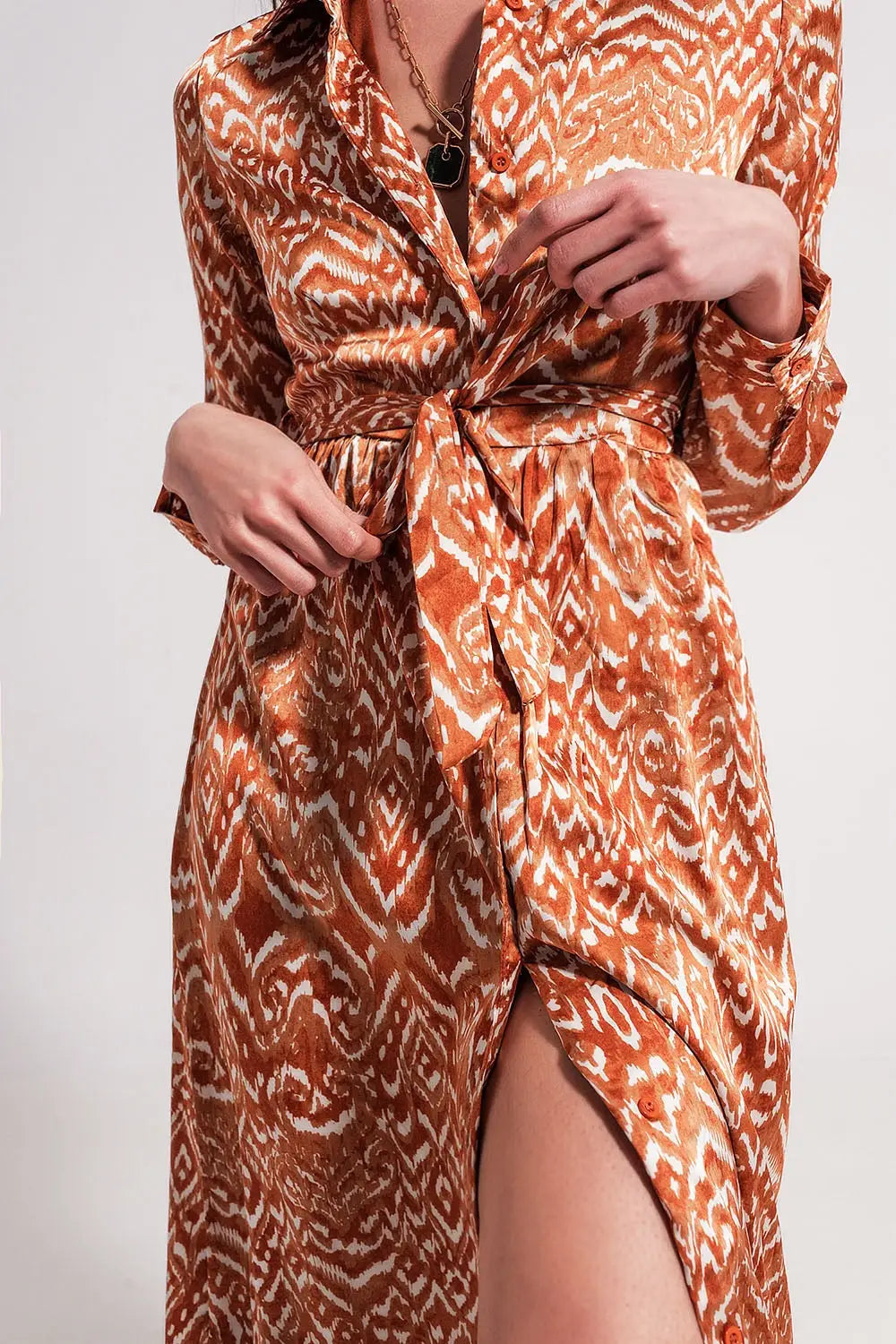Maxi dress in abstract animal print in orange - Dresses