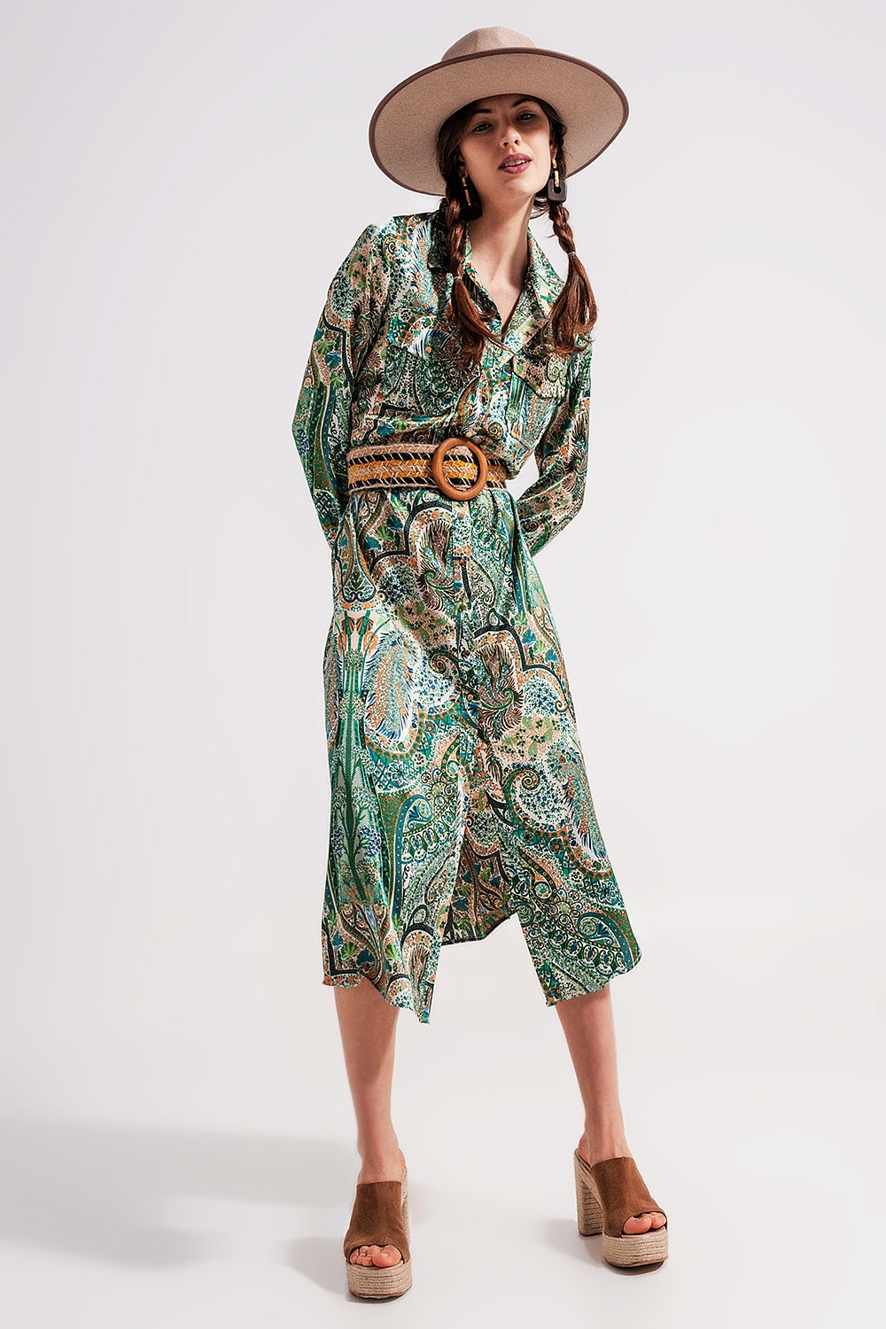 Q2 Maxi dress in paisley print in green