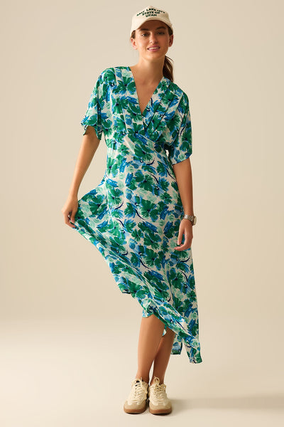 Maxi floral print dress in satin fabric with dropped sleeves