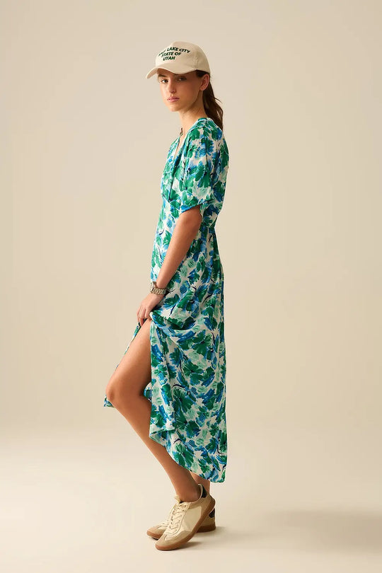 Maxi floral print dress in satin fabric with dropped sleeves - Dresses