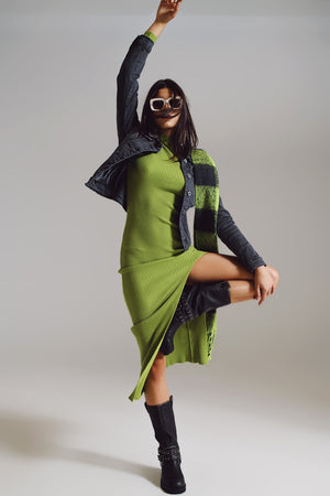 Q2 Maxi green knitted dress with a lime green