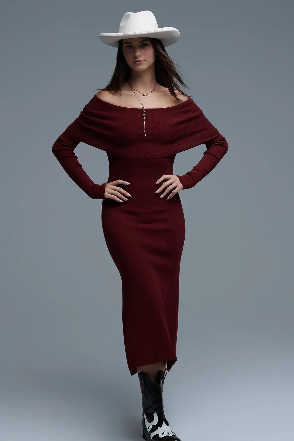 Q2 Maxi Knitted wide Bardot Dress in burgundy