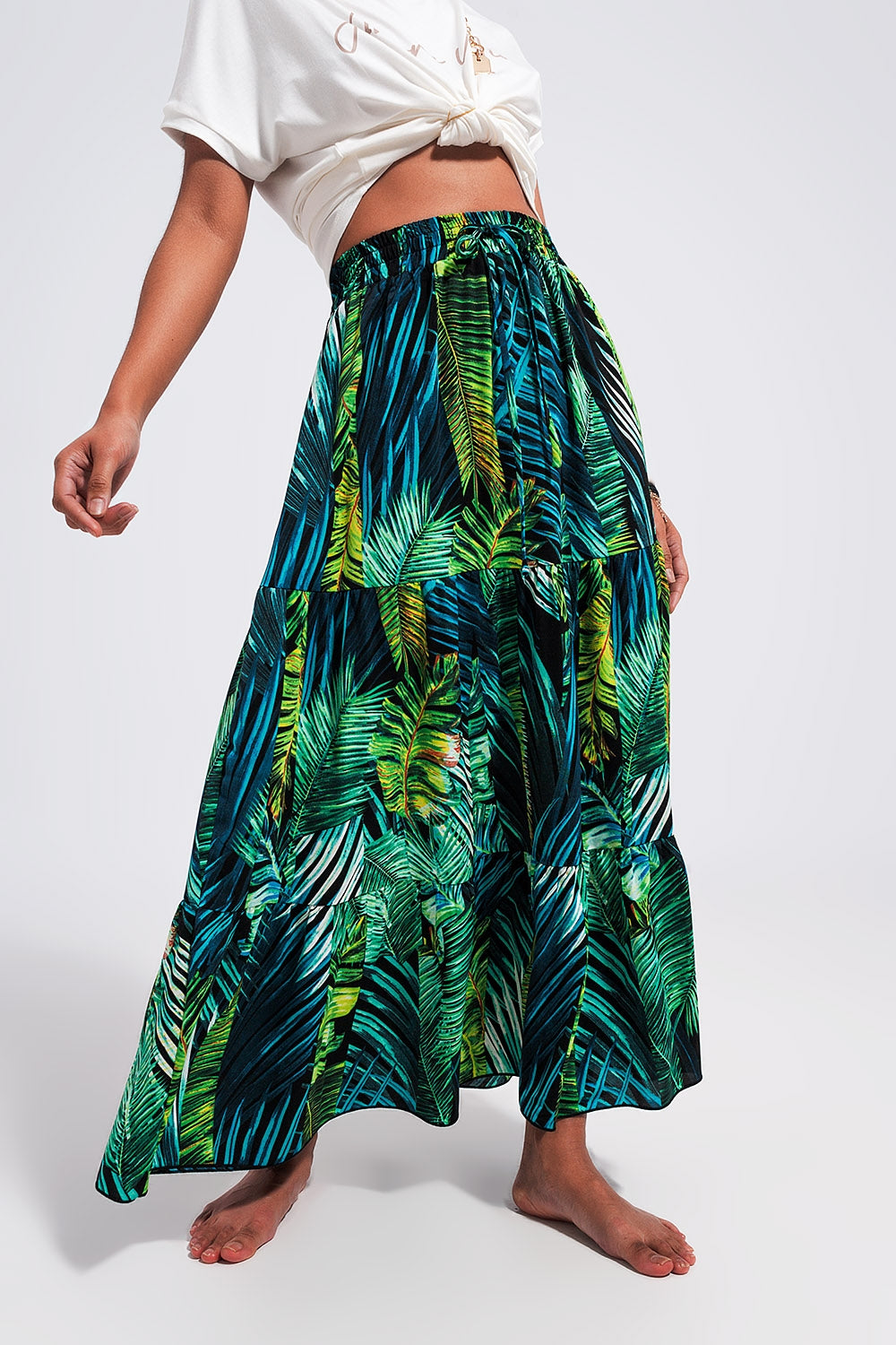 Maxi tiered skirt in green tropical print