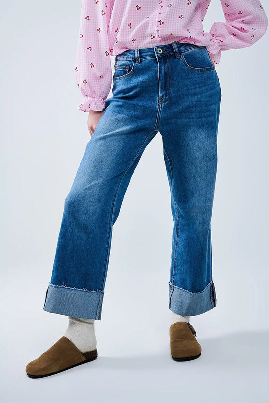 medium wash straight fit on cuffed hem jeans - Jeans