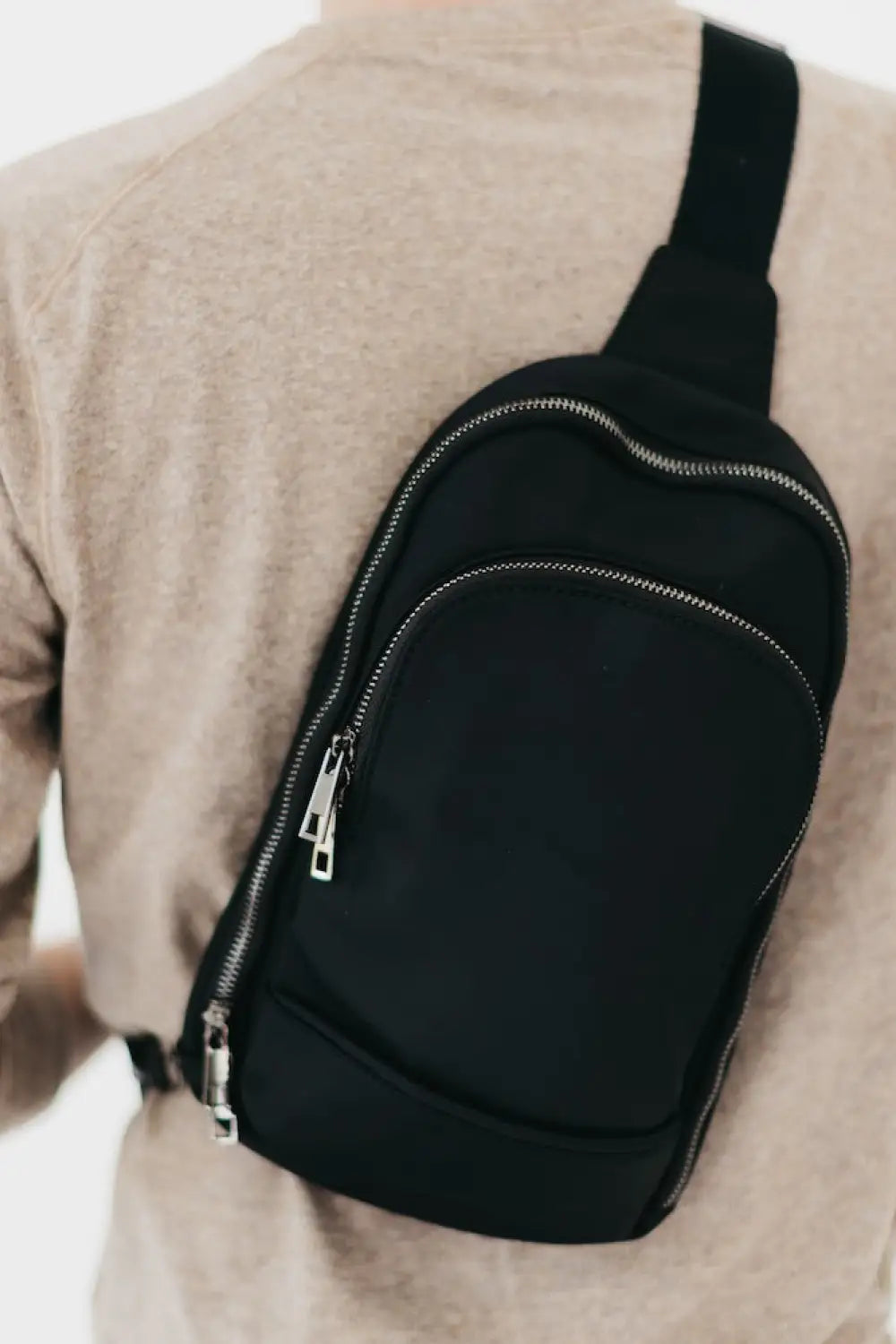 L’uomo Unisex Crossbody Bag - Crossbody Bag