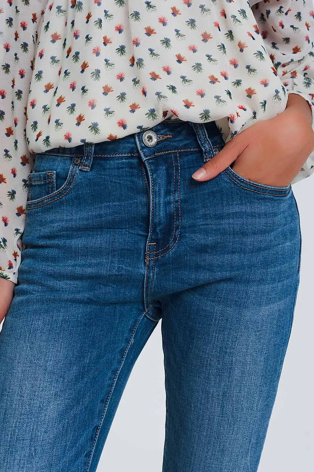 Mid waist skinny jeans in light denim - Jeans