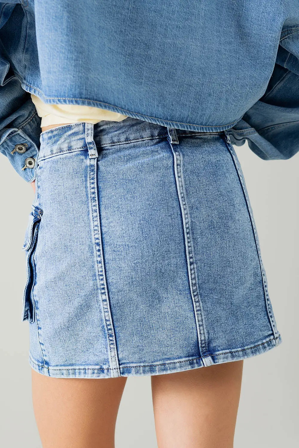 mid wash mini skirt with cargo pockets - Skirts