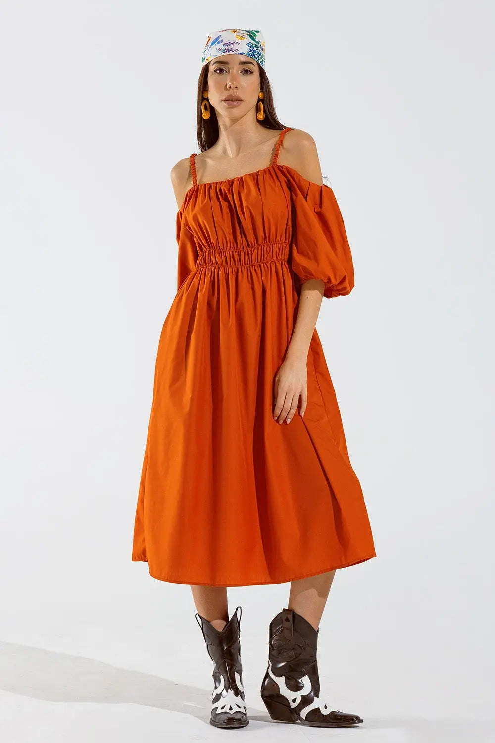 Midi orange dress with short sleeves and straps - Dresses