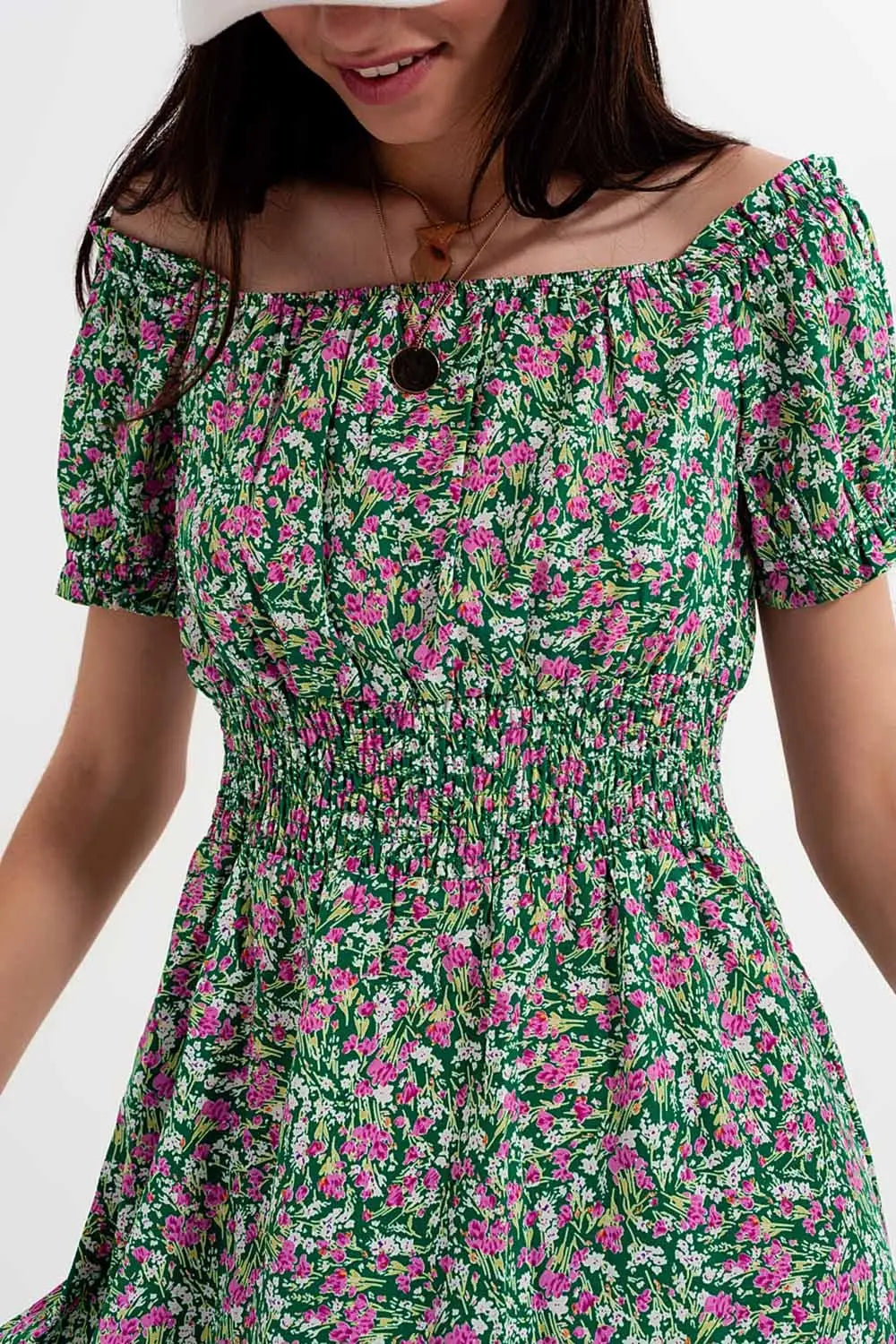 Mini robe avec détail froncé en imprimé floral vert - Vestidos