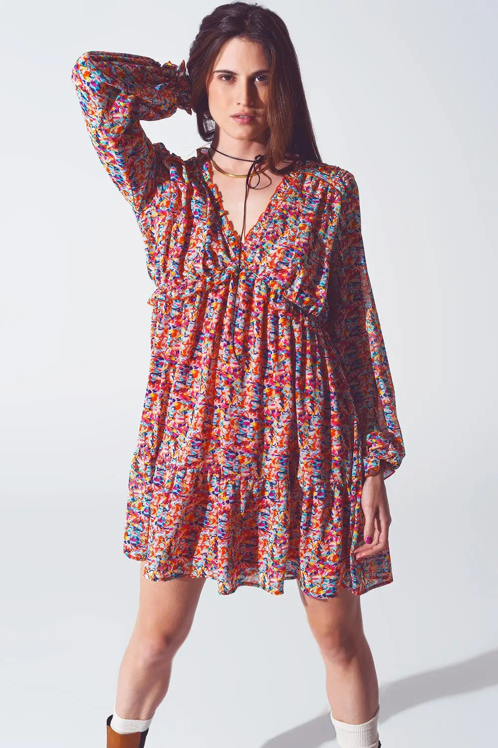 Mini robe fleurie à col en V en multicolore - Vestidos