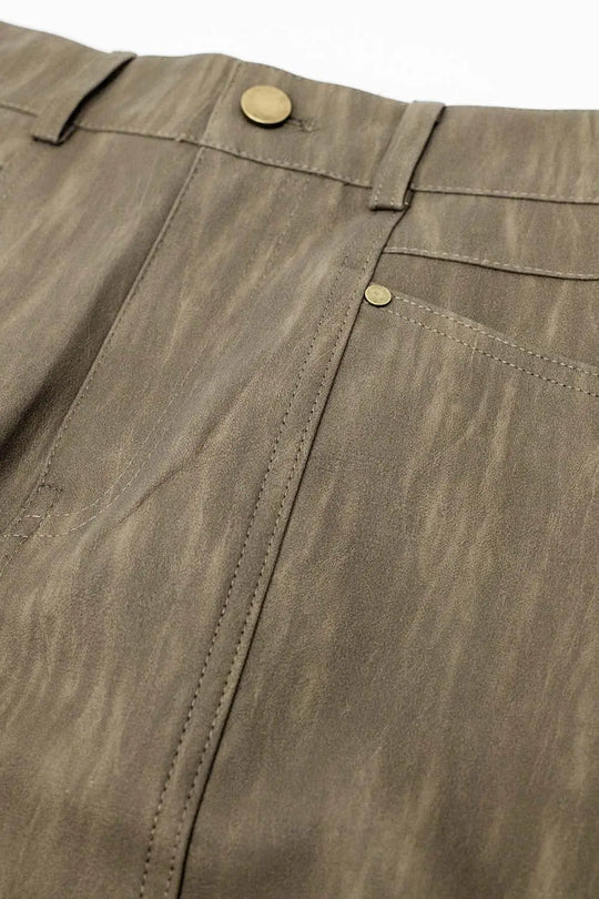 Minijupe droite en simili-cuir marron avec poches - Jupes