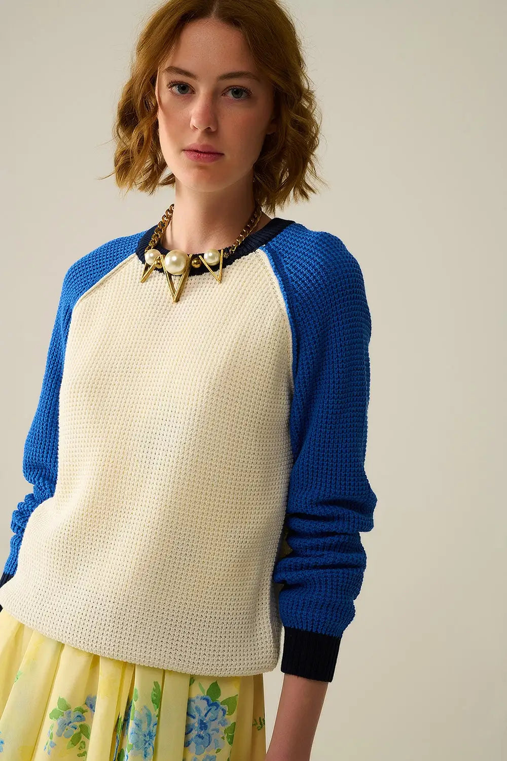 moss stitch knitted sweater with contrasting sleeves in blue - Sweaters