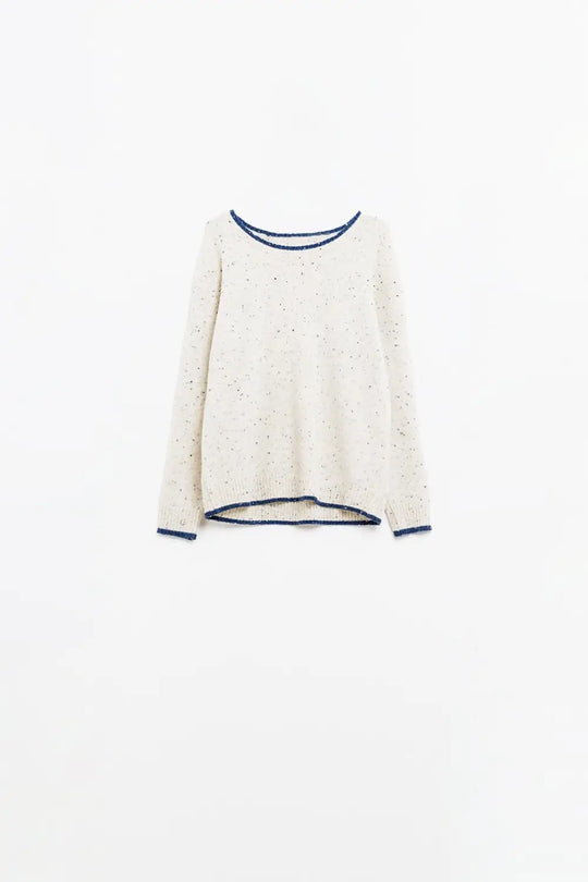 Q2 Mottled sweater with line detail in blue