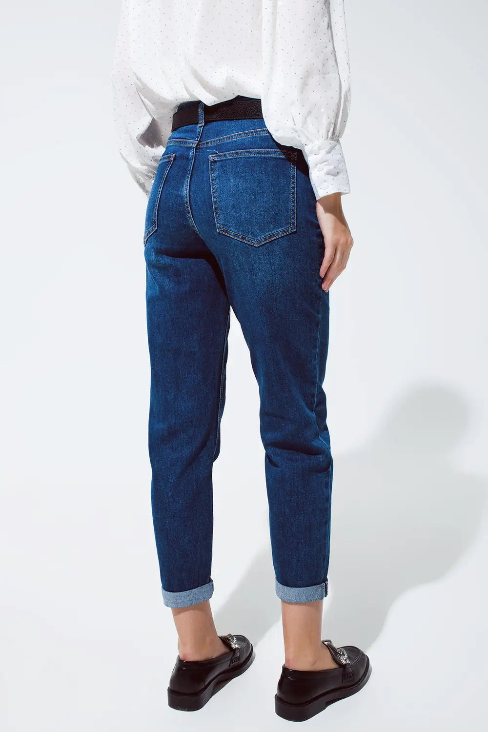 Mum Jeans in Medium Wash With Folded Hem - Jeans