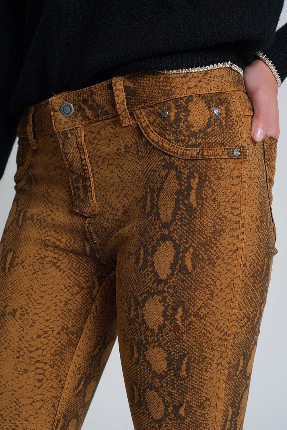 Mustard super skinny reversible pants with snake print