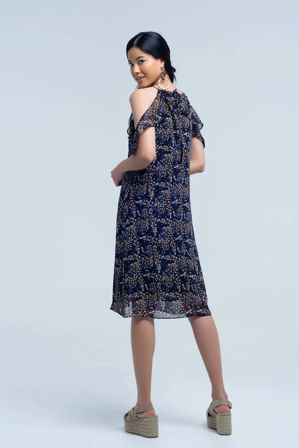 Navy blue dress with printed flowers and ruffles - Dresses