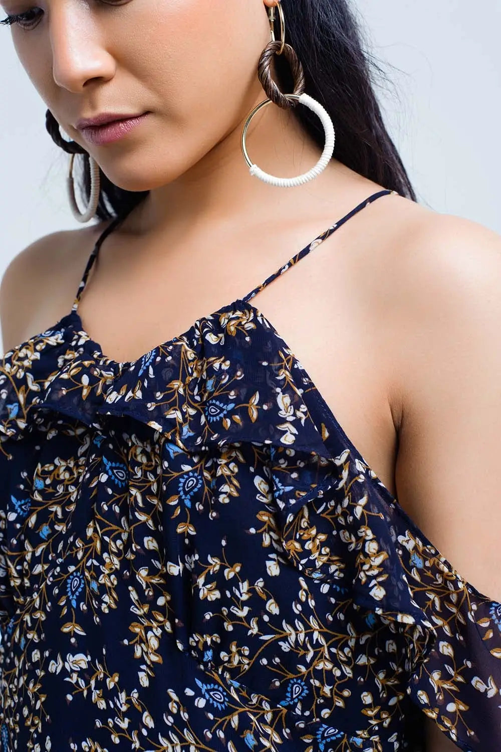Navy blue dress with printed flowers and ruffles - Dresses